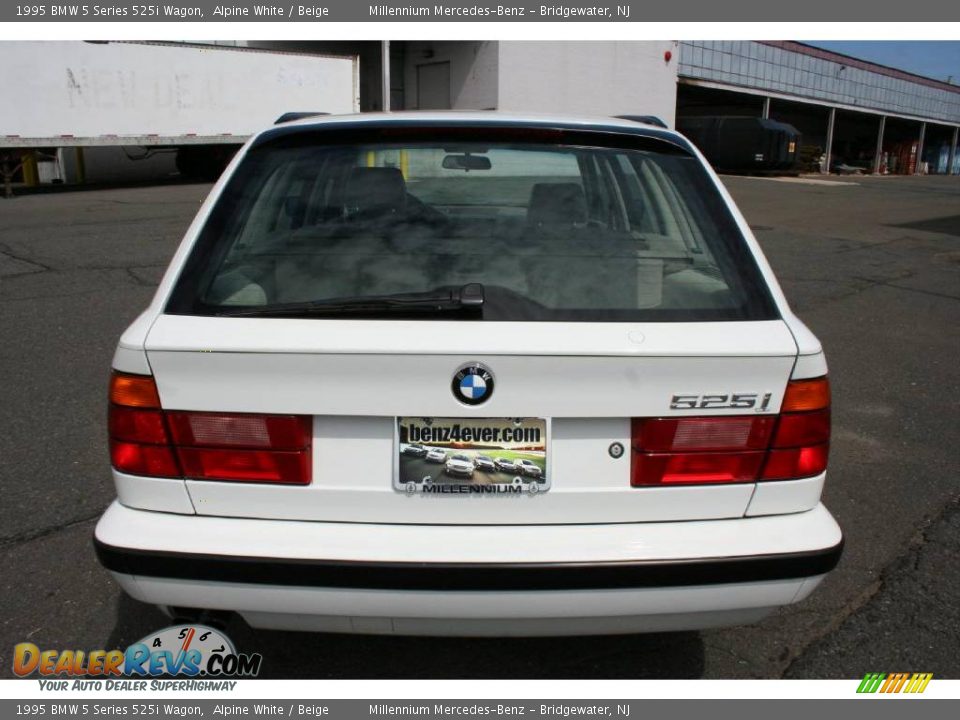 1995 BMW 5 Series 525i Wagon Alpine White / Beige Photo #6
