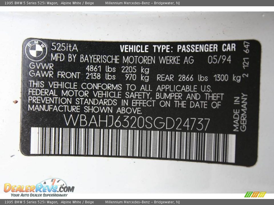 1995 BMW 5 Series 525i Wagon Alpine White / Beige Photo #26