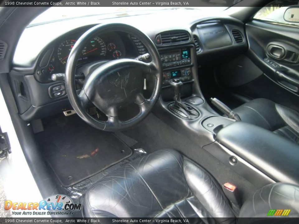 1998 Chevrolet Corvette Coupe Arctic White / Black Photo #13