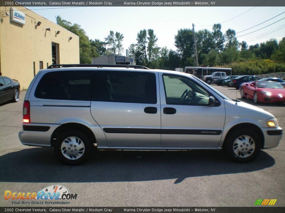 2002 Chevrolet Venture Galaxy Silver Metallic / Medium Gray Photo #11
