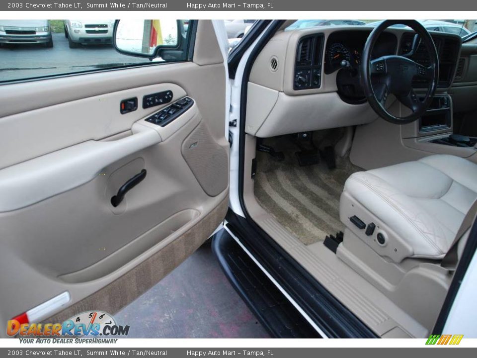 2003 Chevrolet Tahoe LT Summit White / Tan/Neutral Photo #17