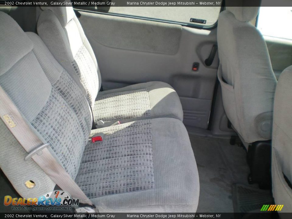 2002 Chevrolet Venture Galaxy Silver Metallic / Medium Gray Photo #21