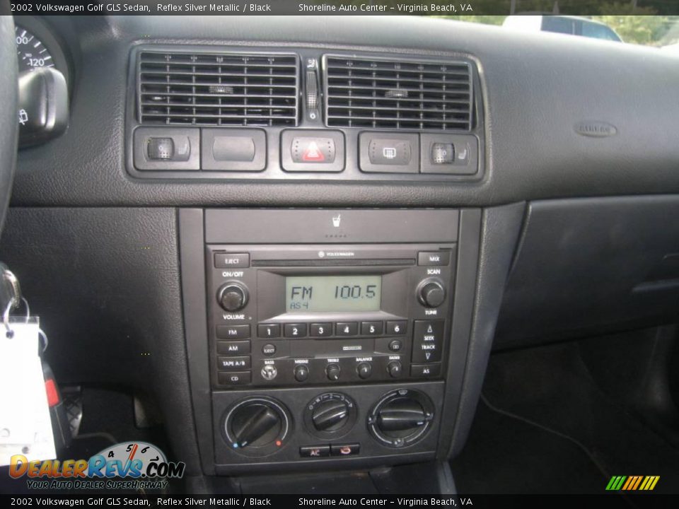 2002 Volkswagen Golf GLS Sedan Reflex Silver Metallic / Black Photo #20