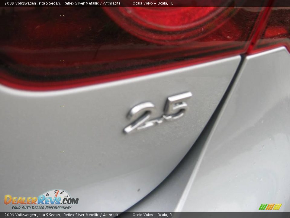 2009 Volkswagen Jetta S Sedan Reflex Silver Metallic / Anthracite Photo #12