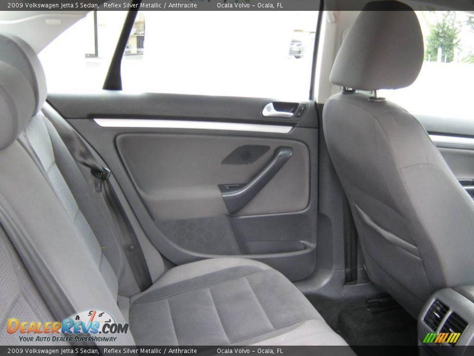 2009 Volkswagen Jetta S Sedan Reflex Silver Metallic / Anthracite Photo #19