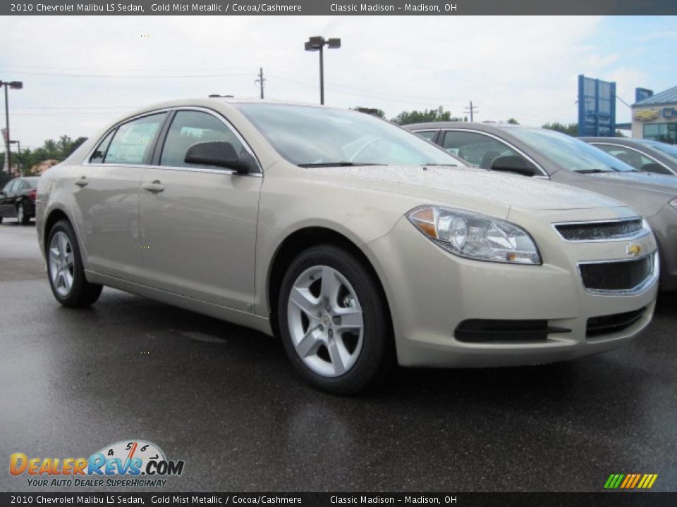 2010 Chevrolet Malibu LS Sedan Gold Mist Metallic / Cocoa/Cashmere Photo #3