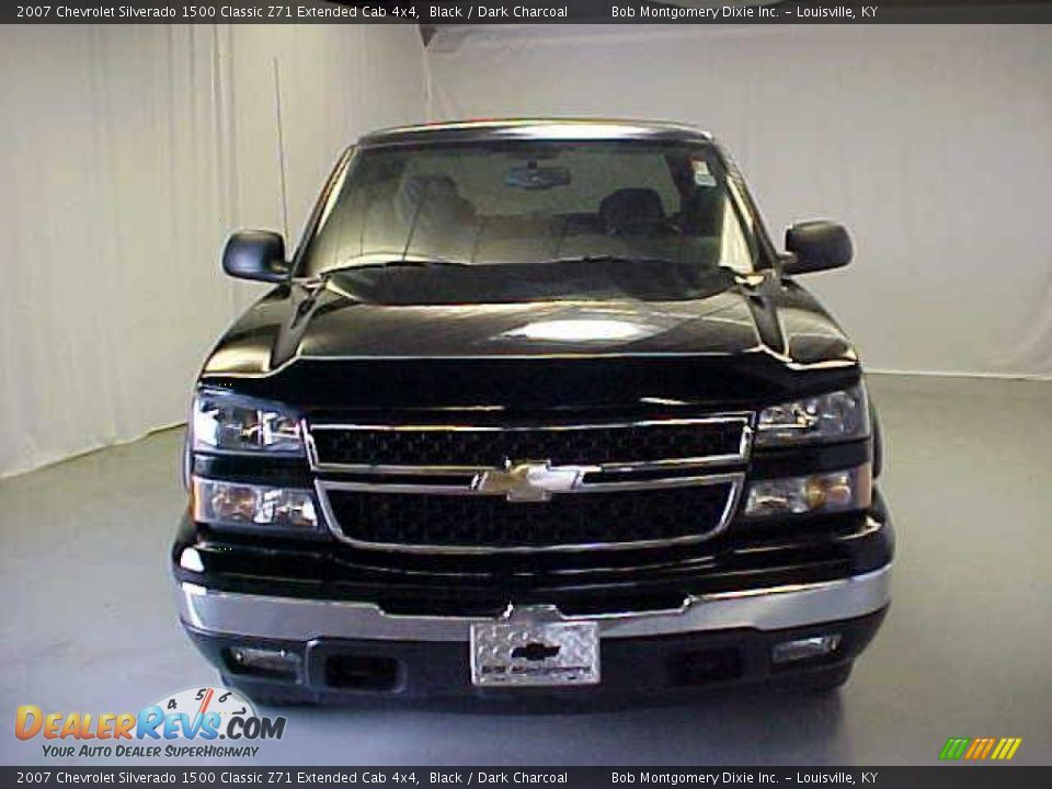 2007 Chevrolet Silverado 1500 Classic Z71 Extended Cab 4x4 Black / Dark Charcoal Photo #2