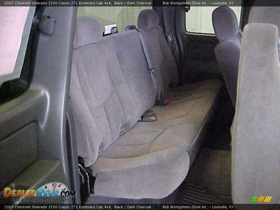 2007 Chevrolet Silverado 1500 Classic Z71 Extended Cab 4x4 Black / Dark Charcoal Photo #12