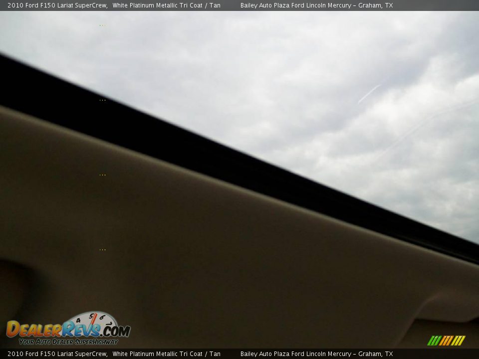 2010 Ford F150 Lariat SuperCrew White Platinum Metallic Tri Coat / Tan Photo #4