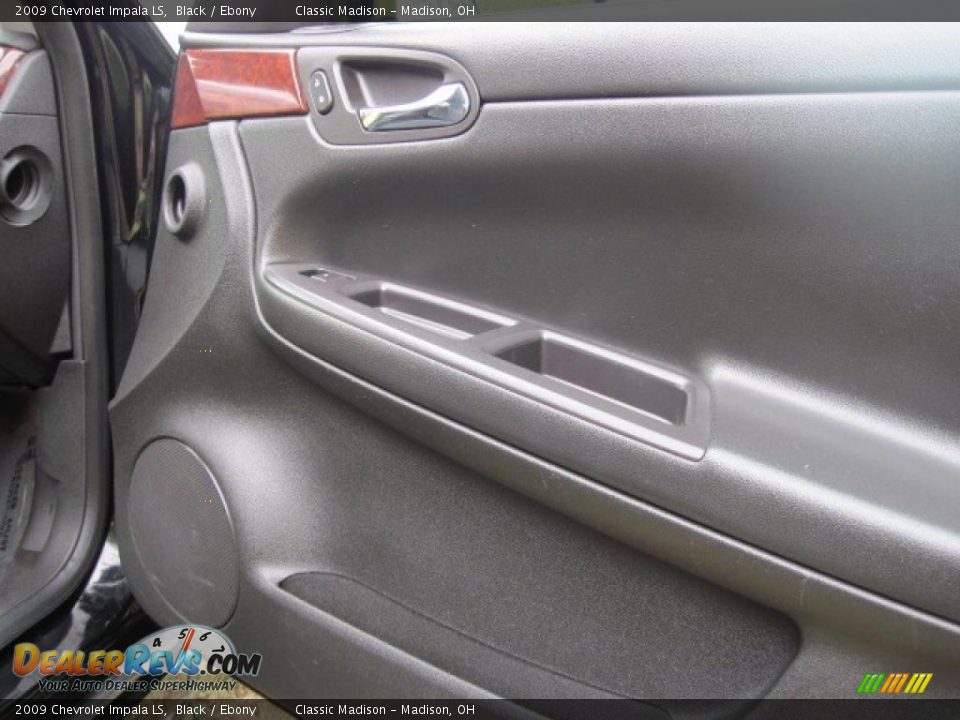 2009 Chevrolet Impala LS Black / Ebony Photo #19