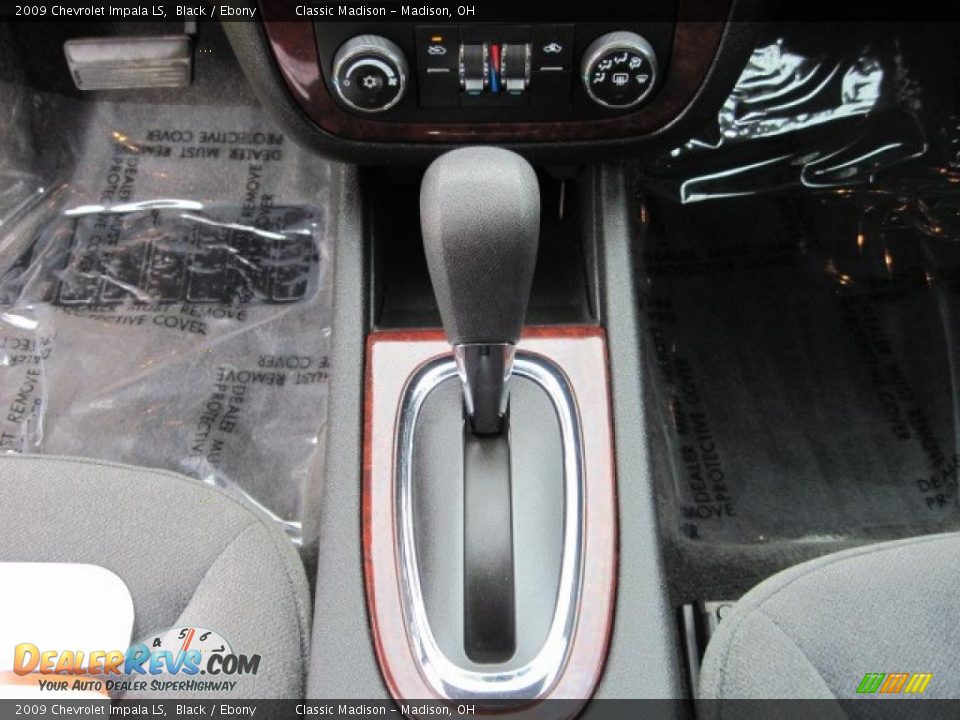 2009 Chevrolet Impala LS Black / Ebony Photo #25