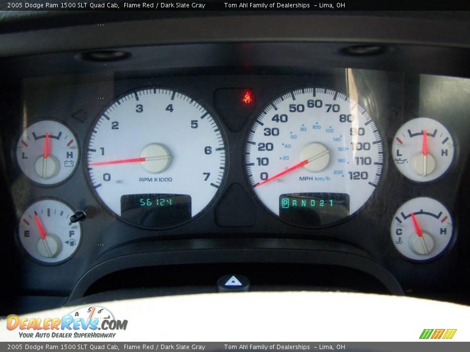 2005 Dodge Ram 1500 SLT Quad Cab Flame Red / Dark Slate Gray Photo #15