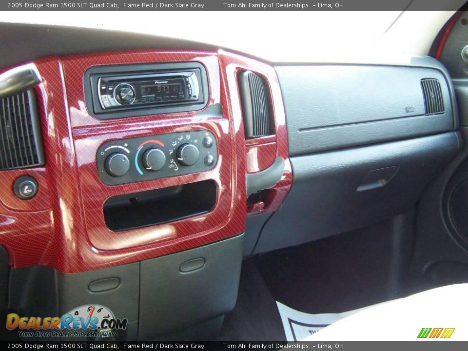2005 Dodge Ram 1500 SLT Quad Cab Flame Red / Dark Slate Gray Photo #17