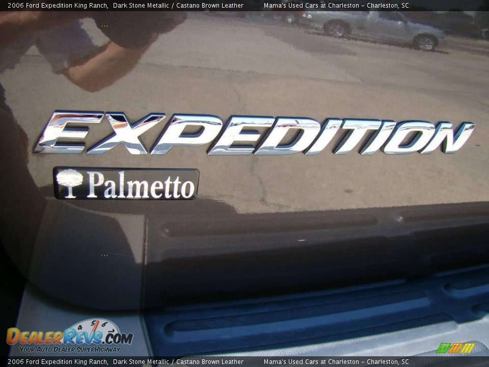 2006 Ford Expedition King Ranch Dark Stone Metallic / Castano Brown Leather Photo #30