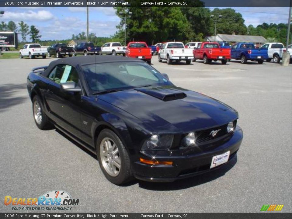 2006 Ford Mustang GT Premium Convertible Black / Light Parchment Photo #3