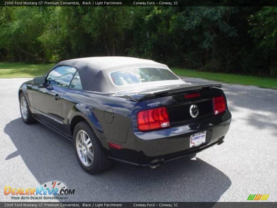 2006 Ford Mustang GT Premium Convertible Black / Light Parchment Photo #7