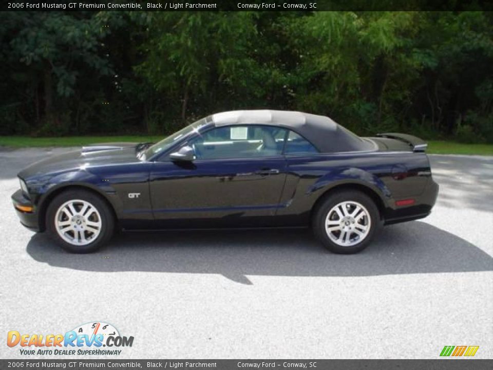 2006 Ford Mustang GT Premium Convertible Black / Light Parchment Photo #8