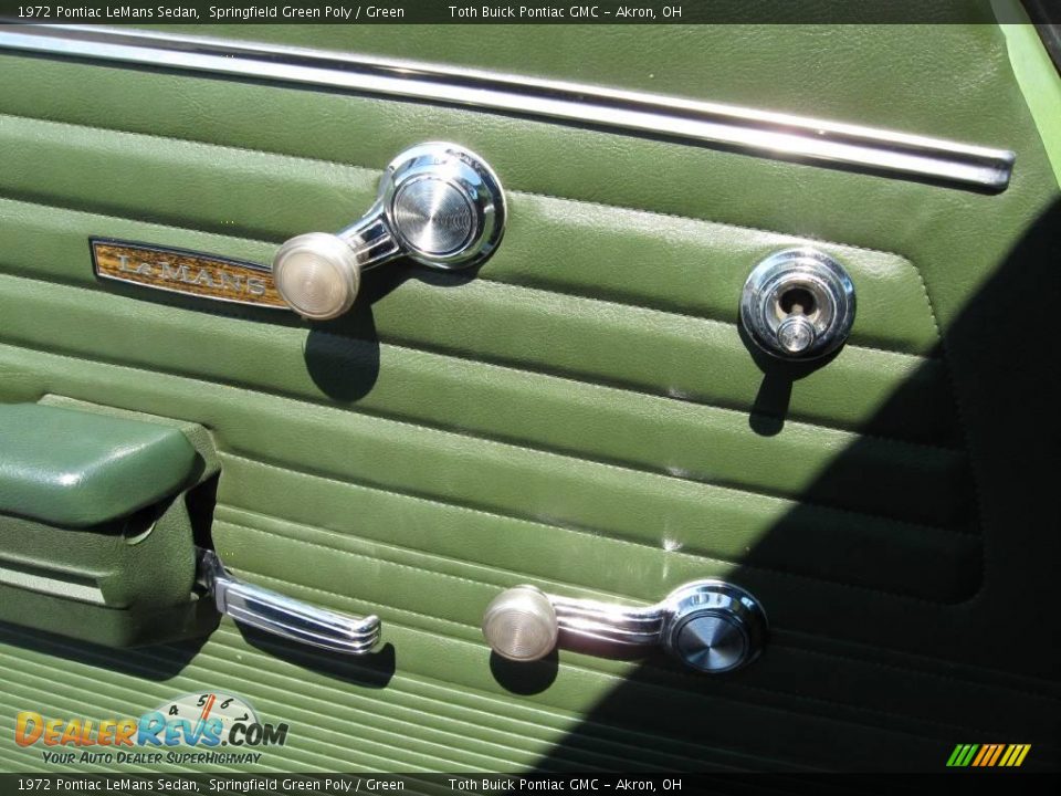 Door Panel of 1972 Pontiac LeMans Sedan Photo #15