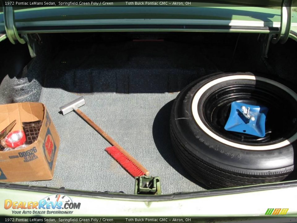 1972 Pontiac LeMans Sedan Trunk Photo #19