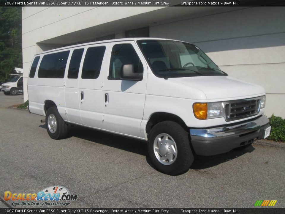 2007 Ford E Series Van E350 Super Duty XLT 15 Passenger Oxford White / Medium Flint Grey Photo #1