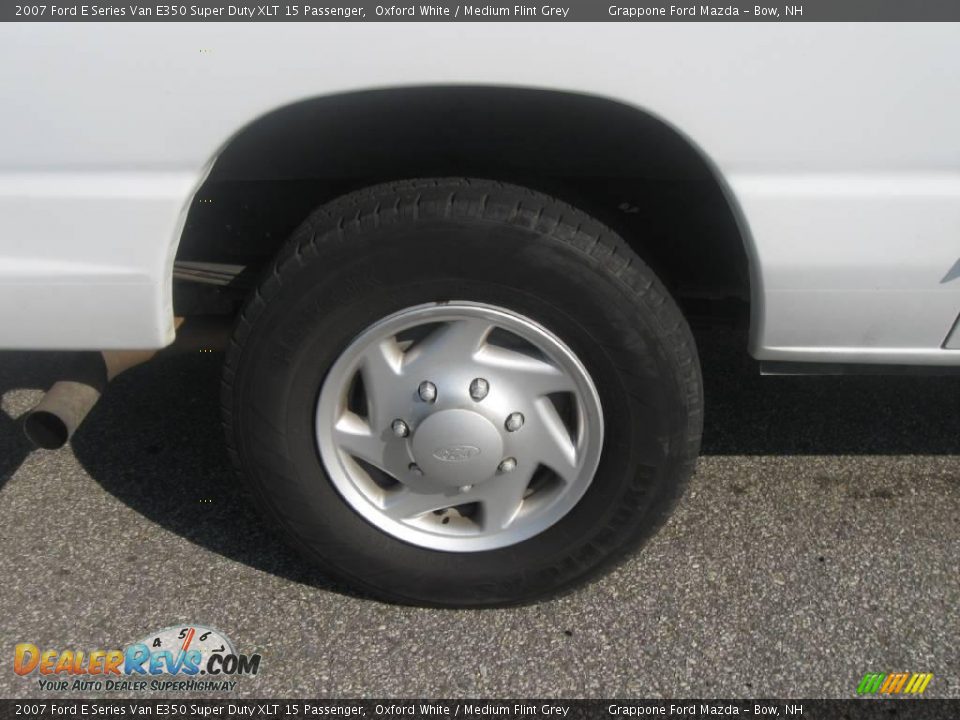 2007 Ford E Series Van E350 Super Duty XLT 15 Passenger Oxford White / Medium Flint Grey Photo #4