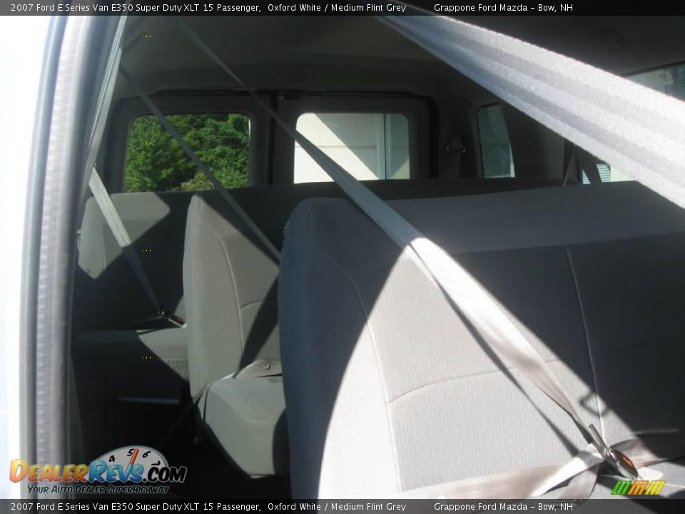 2007 Ford E Series Van E350 Super Duty XLT 15 Passenger Oxford White / Medium Flint Grey Photo #5