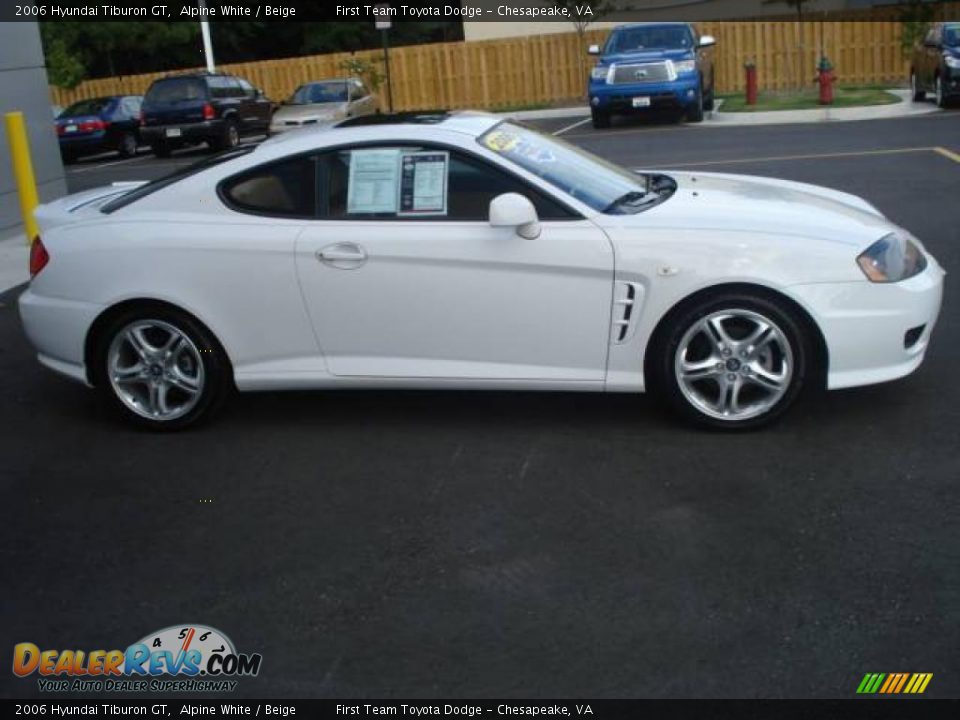 2006 Hyundai Tiburon GT Alpine White / Beige Photo #6