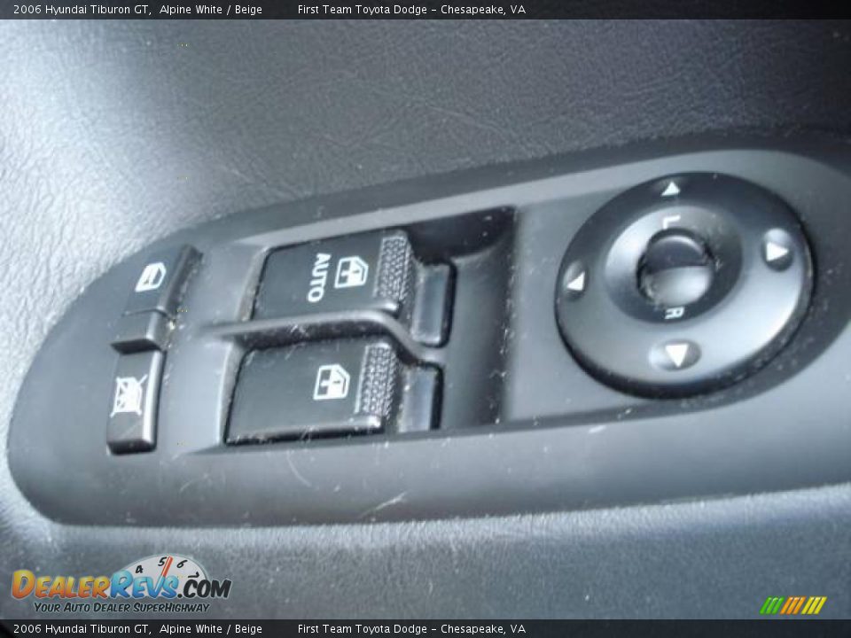 2006 Hyundai Tiburon GT Alpine White / Beige Photo #16