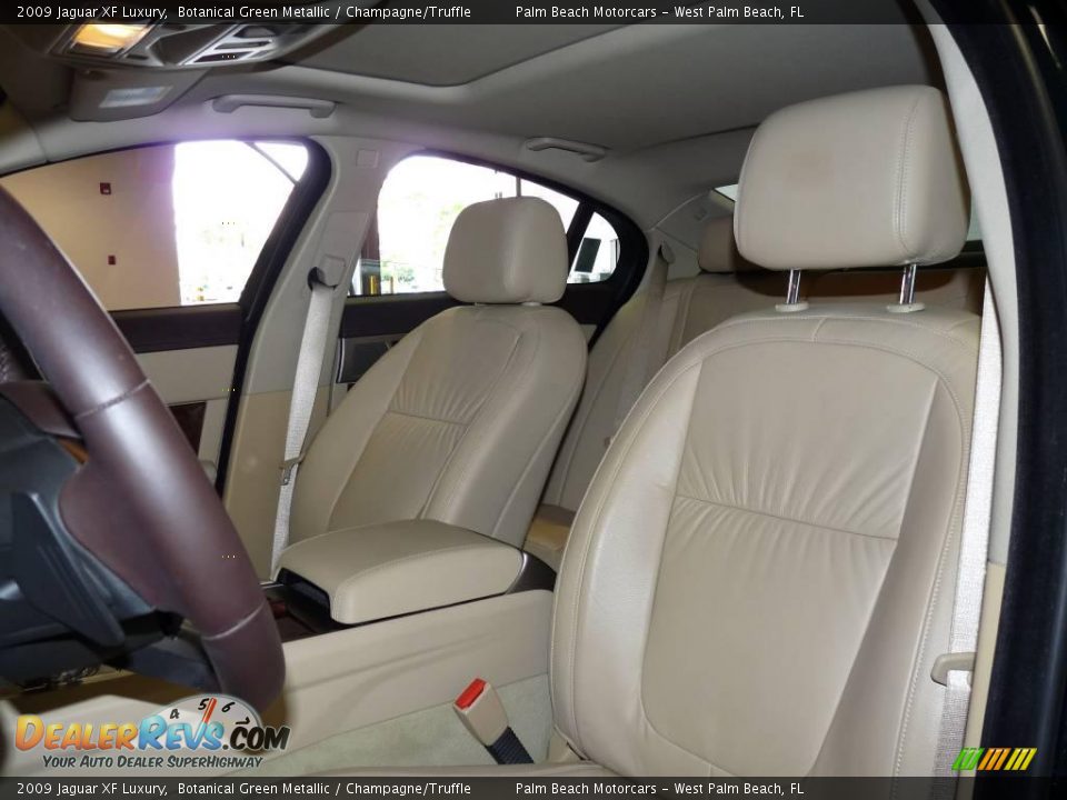 2009 Jaguar XF Luxury Botanical Green Metallic / Champagne/Truffle Photo #12