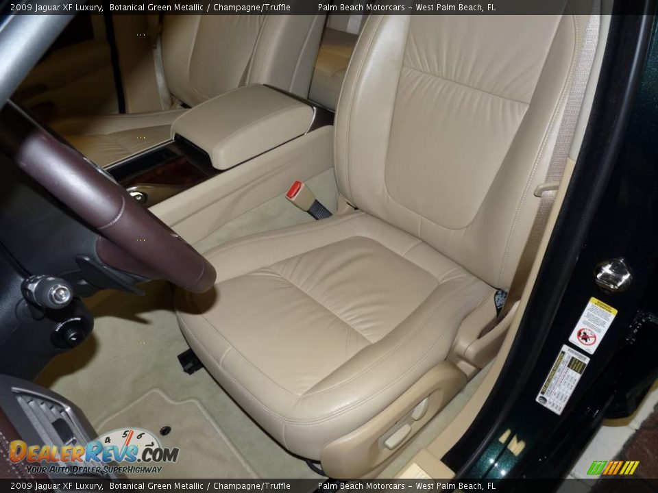 2009 Jaguar XF Luxury Botanical Green Metallic / Champagne/Truffle Photo #13