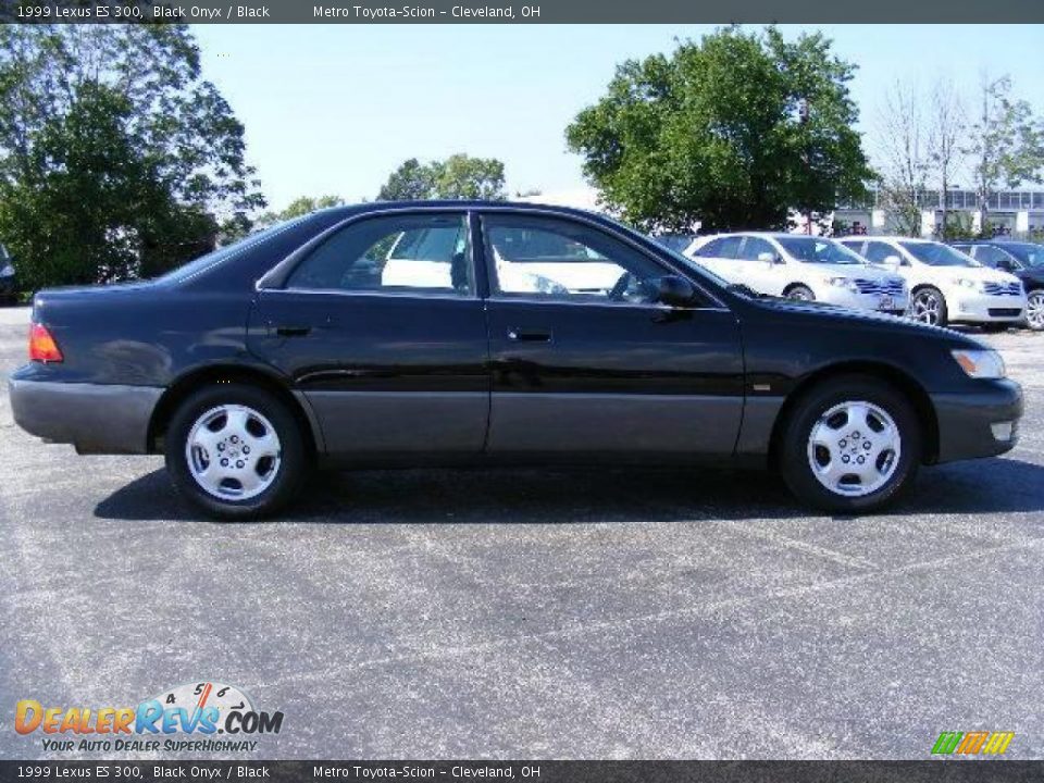 1999 Lexus ES 300 Black Onyx / Black Photo #2