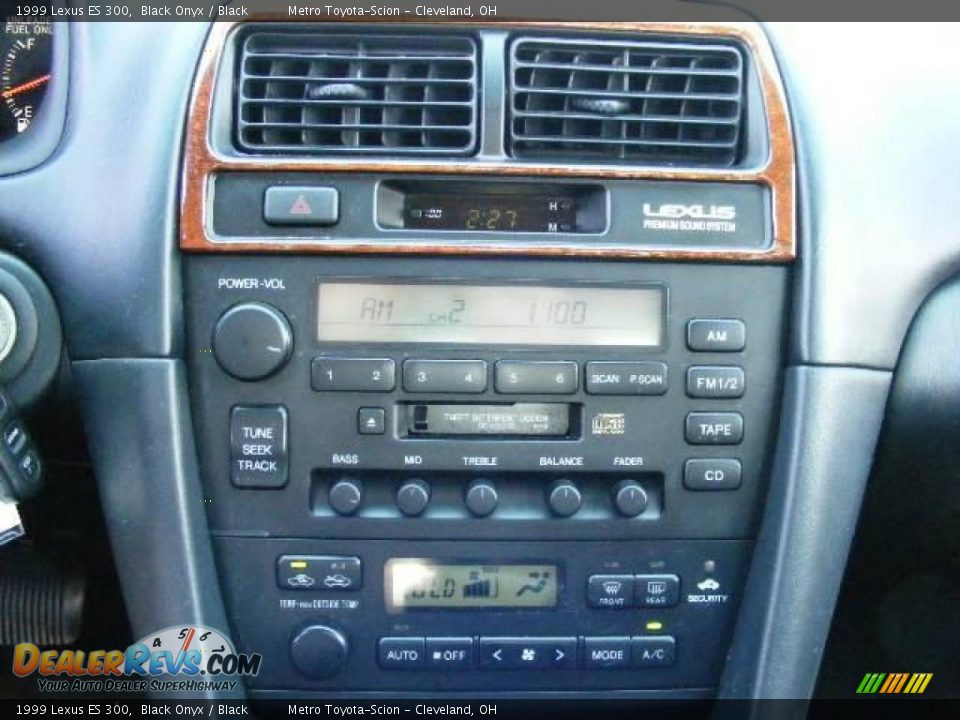1999 Lexus ES 300 Black Onyx / Black Photo #18