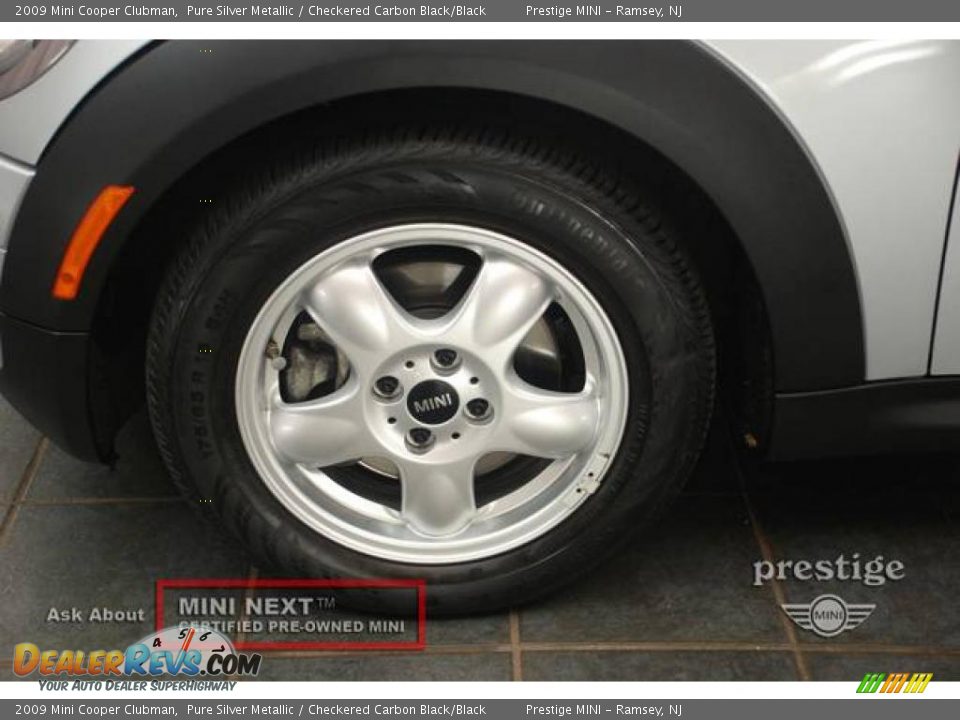 2009 Mini Cooper Clubman Pure Silver Metallic / Checkered Carbon Black/Black Photo #7