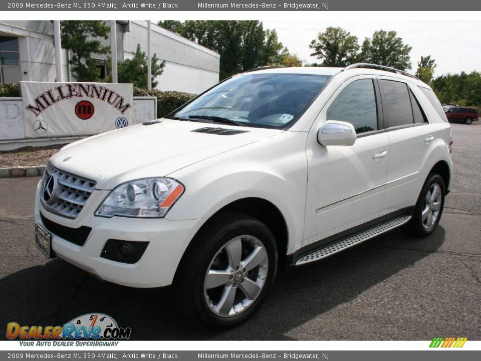 2009 Mercedes-Benz ML 350 4Matic Arctic White / Black Photo #1