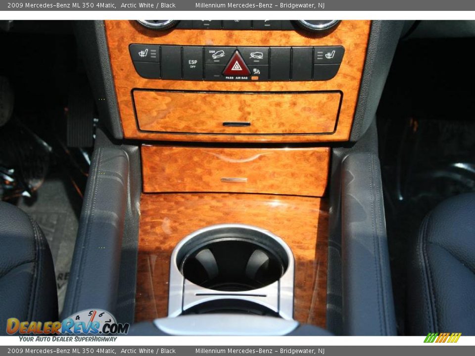 2009 Mercedes-Benz ML 350 4Matic Arctic White / Black Photo #17