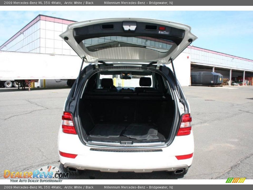 2009 Mercedes-Benz ML 350 4Matic Arctic White / Black Photo #21