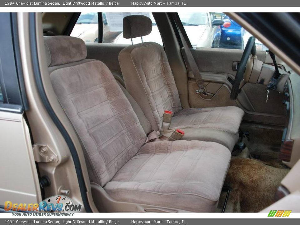 1994 Chevrolet Lumina Sedan Light Driftwood Metallic / Beige Photo #9
