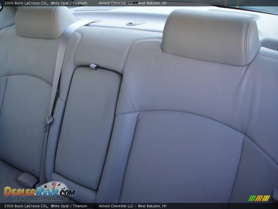 2009 Buick LaCrosse CXL White Opal / Titanium Photo #12