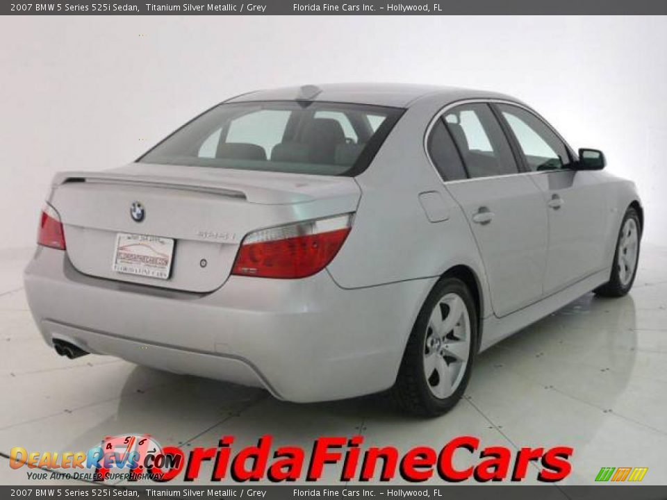 2007 BMW 5 Series 525i Sedan Titanium Silver Metallic / Grey Photo #2