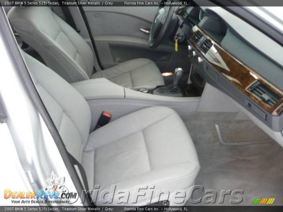 2007 BMW 5 Series 525i Sedan Titanium Silver Metallic / Grey Photo #13