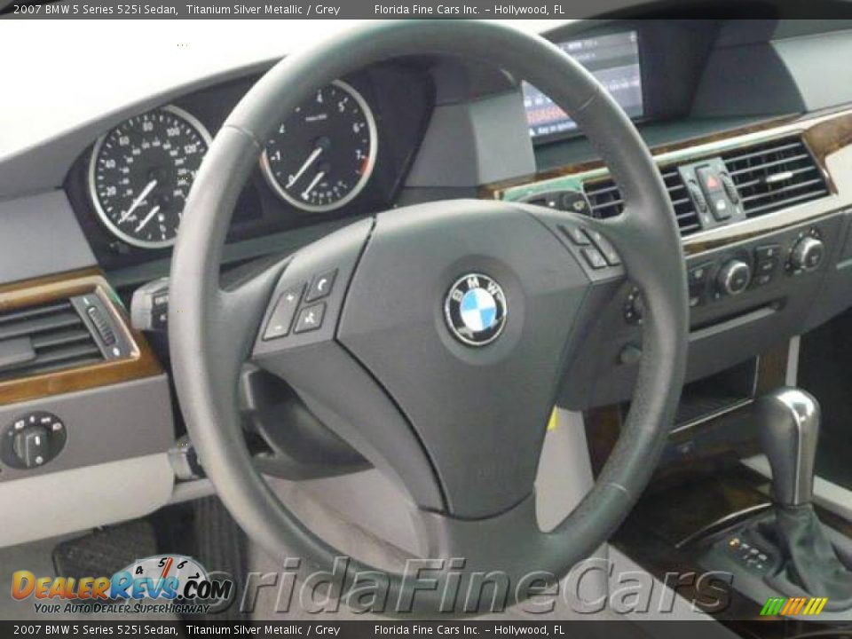2007 BMW 5 Series 525i Sedan Titanium Silver Metallic / Grey Photo #18