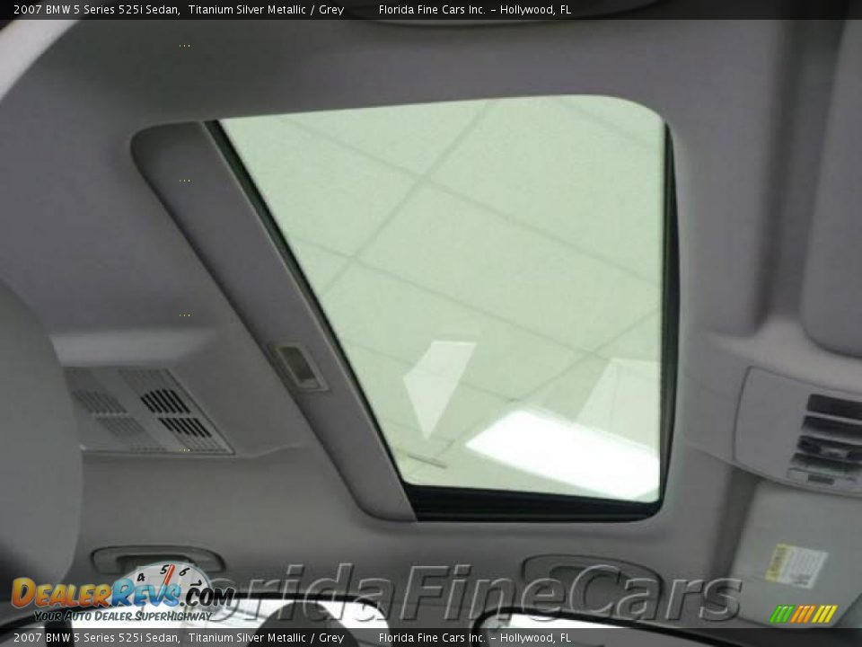 2007 BMW 5 Series 525i Sedan Titanium Silver Metallic / Grey Photo #19