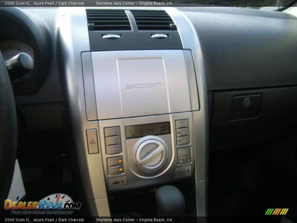 2006 Scion tC Azure Pearl / Dark Charcoal Photo #17