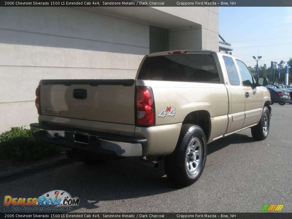 2006 Chevrolet Silverado 1500 LS Extended Cab 4x4 Sandstone Metallic / Dark Charcoal Photo #3
