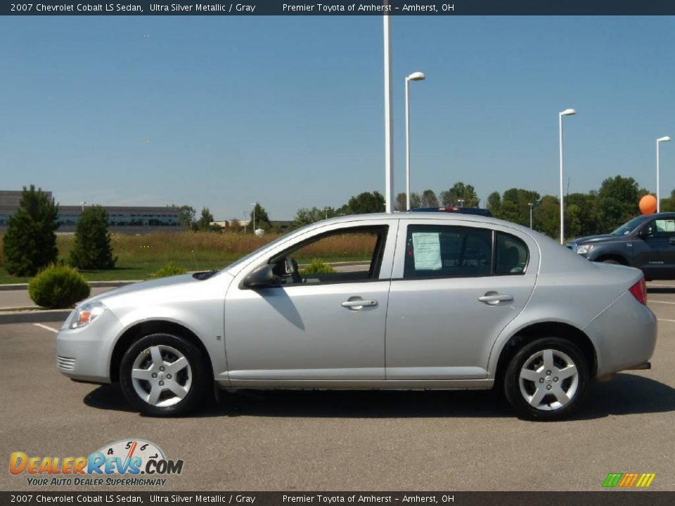 2007 Chevrolet Cobalt LS Sedan Ultra Silver Metallic / Gray Photo #2