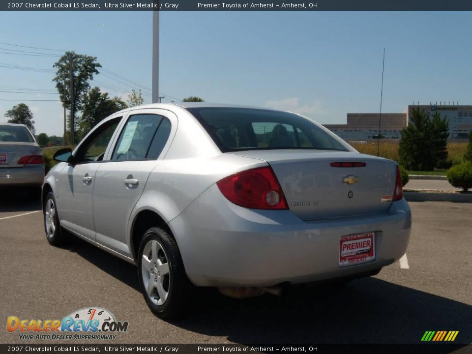 2007 Chevrolet Cobalt LS Sedan Ultra Silver Metallic / Gray Photo #3