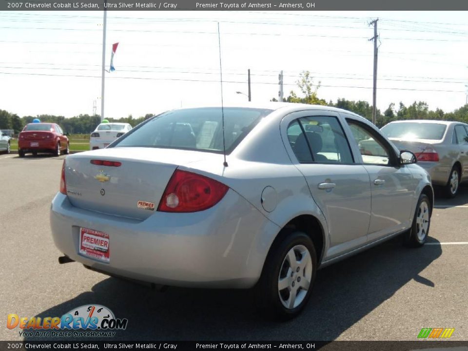 2007 Chevrolet Cobalt LS Sedan Ultra Silver Metallic / Gray Photo #5