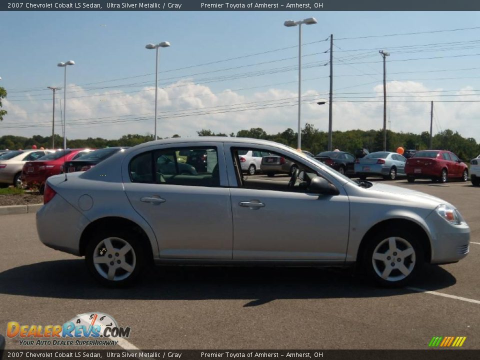 2007 Chevrolet Cobalt LS Sedan Ultra Silver Metallic / Gray Photo #6