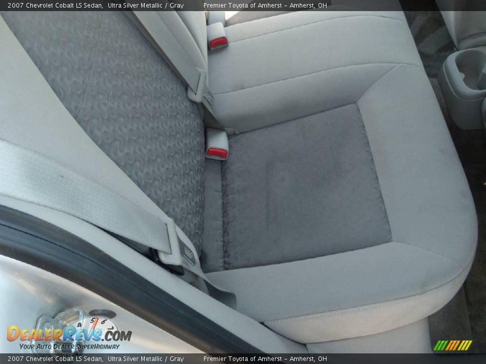 2007 Chevrolet Cobalt LS Sedan Ultra Silver Metallic / Gray Photo #11