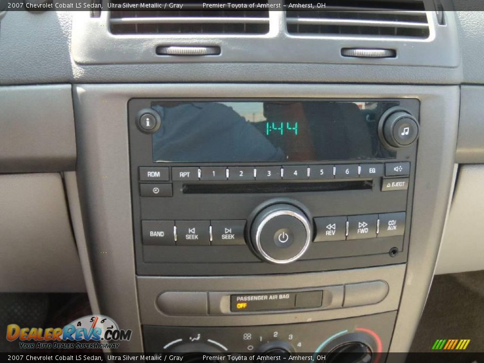 2007 Chevrolet Cobalt LS Sedan Ultra Silver Metallic / Gray Photo #15